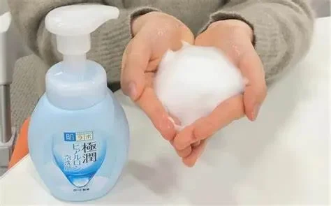 đánh giá Sữa Rửa Mặt Tạo Bọt Hada Labo